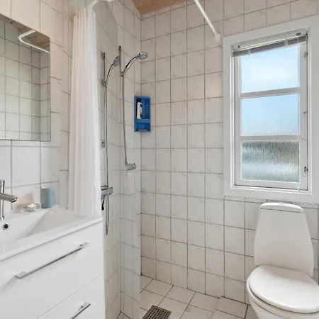 2 Bedroom Amazing In V * إيسبيرغ