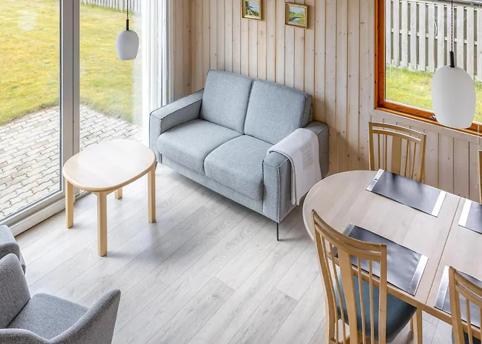 2 Bedroom Amazing In V Ferienhaus